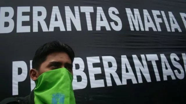 PSI Soroti Aksi Mafia Peradilan di Kota Malang - GenPI.co PSI Soroti Aksi Mafia Peradilan di Kota Malang - GenPI.co