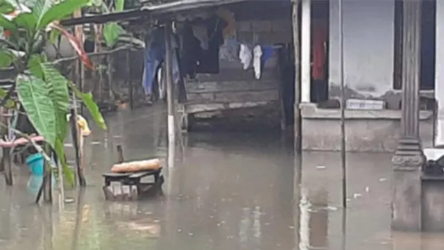Banjir Mengintai, Warga di Sungailiat Harap Waspada! - GenPI.co