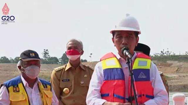Jokowi Resmikan Bendungan Randugunting di Blora - GenPI.co