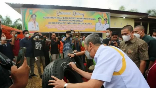 Industri Hilirisasi Karet Dioptimalkan, Petani Riau Dapat Untung - GenPI.co