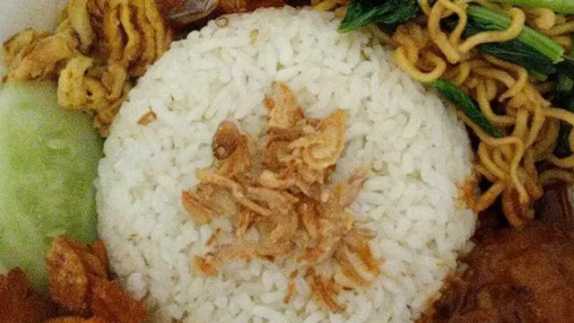 Cukup Diaduk, Bikin Nasi Uduk dengan Bumbu Instan Tanpa Dimasak - GenPI.co