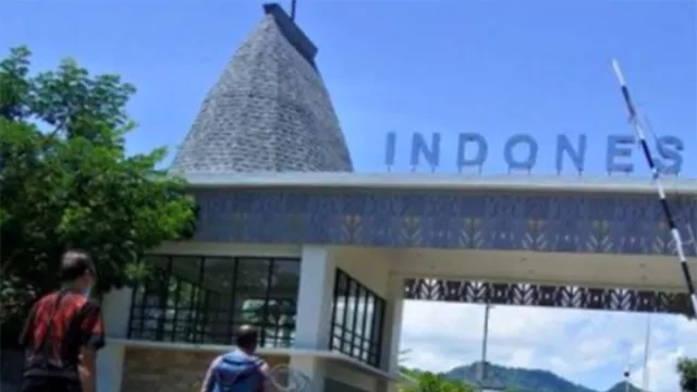 Cegah Omicron dari Pelintas Batas, Imigrasi Atambua Lakukan Ini - GenPI.co Cegah Omicron dari Pelintas Batas, Imigrasi Atambua Lakukan Ini - GenPI.co
