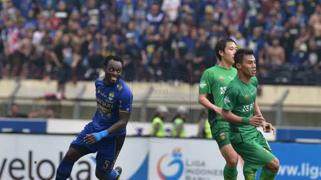Seret Essien, Media Inggris: Persib Bandung Klub Tersembunyi - GenPI.co