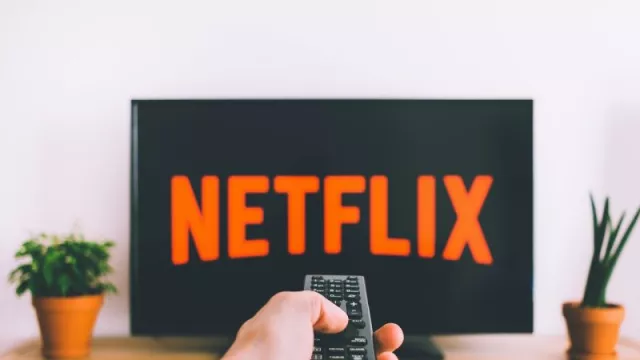 Netflix Sampaikan Pandangan Soal Pengaruh Kecerdasan Buatan - GenPI.co