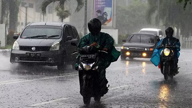 Prakiraan Cuaca Kepri Hari Ini, Beberapa Wilayah Berpotensi Hujan - GenPI.co