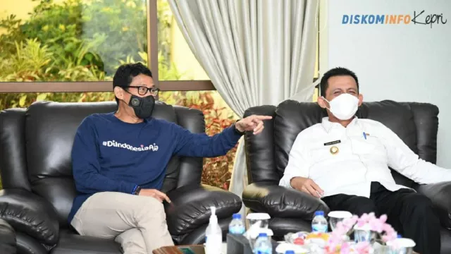 Sandiaga Minta Pemprov Kepri Perpanjang Masa Tinggal Wisman - GenPI.co