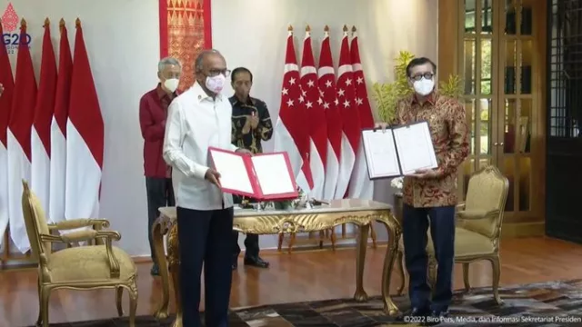 TB Hasanuddin Komentar Soal Perjanjian Indonesia dengan Singapura - GenPI.co