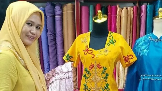 Bisnis Ernawati Moncer, Omzet Per Hari Rp 12 Juta - GenPI.co