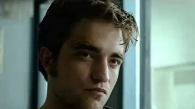 Gegara Ini, Robert Pattinson Hampir Dipecat dari Film Twilight - GenPI.co