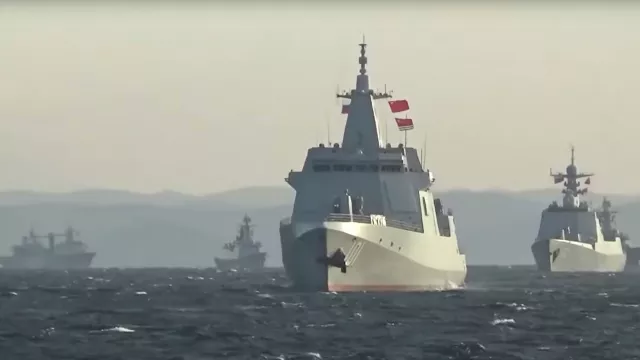 China Ngamuk ke Filipina Gara-gara Kapal Nyaris Tabrakan - GenPI.co