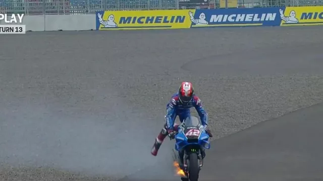 Motor Alex Rins Terbakar di MotoGP Mandalika, Ini Faktanya - GenPI.co