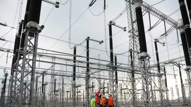 PLN Operasikan Pembangunan SUTET 500 kV PLTU Indramayu-Cibatu - GenPI.co