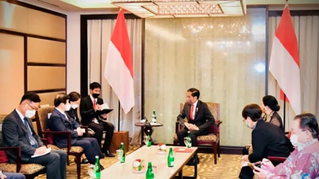 Bertemu Ketua DPR Korsel, Jokowi Bawa Kabar Baik - GenPI.co