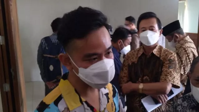 Gibran Rakabuming Tekor Jadi Wali Kota - GenPI.co