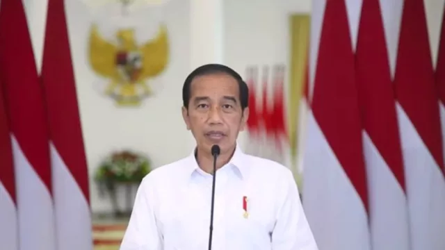 Rocky Gerung Sebut Jokowi Tahu Mafia Minyak Goreng - GenPI.co