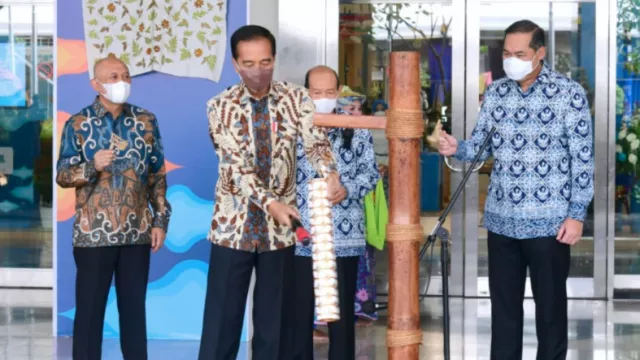 Buka INACRAFT 2022, Jokowi Ajak Gunakan Produk Kerajinan UMKM - GenPI.co
