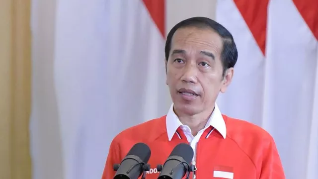 Singgung Jokowi, Peneliti Politik Bongkar Jabatan 3 Periode - GenPI.co