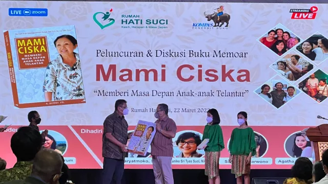 Kisah Mami Ciska Bangun Rumah Hati Suci Dibukukan - GenPI.co