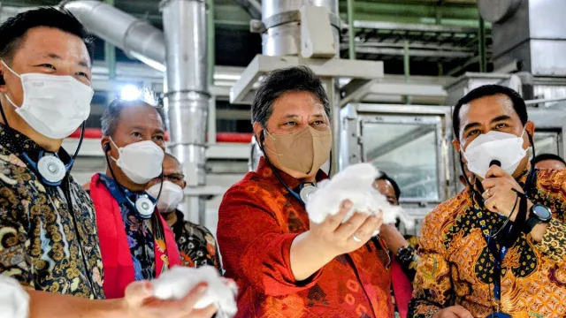 Airlangga: Industri Kertas Jadi Andalan Ekspor Indonesia - GenPI.co
