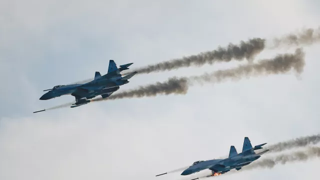 Vladimir Putin dalam Bahaya, Ada Pengkhianat Tembak Pesawat Rusia - GenPI.co
