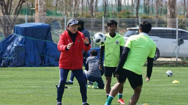 Timnas U-19 Jeblok Jangan Salahkan Shin Tae Yong, Ujar Pengamat - GenPI.co