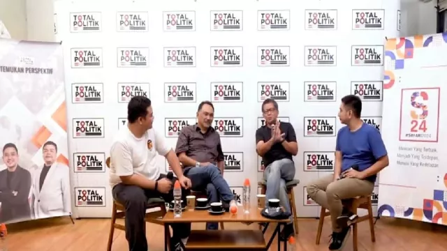 Rocky Gerung Sebut Golkar Model Parpol Bagus Buat Indonesia - GenPI.co