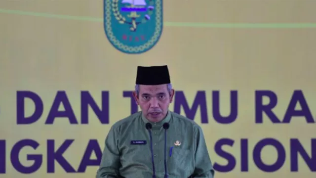 Kabar Gembira, Gaji Guru di Provinsi Ini Bakal Naik! - GenPI.co Kabar Gembira, Gaji Guru di Provinsi Ini Bakal Naik! - GenPI.co