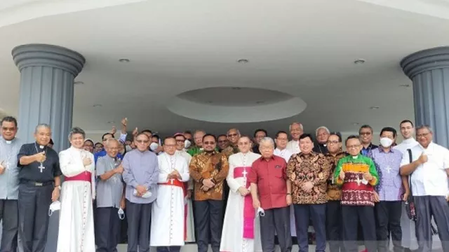 Pertemuan Menag dan Dubes Vatikan Dijaga Ketat, Oh Ternyata Ini - GenPI.co Pertemuan Menag dan Dubes Vatikan Dijaga Ketat, Oh Ternyata Ini - GenPI.co