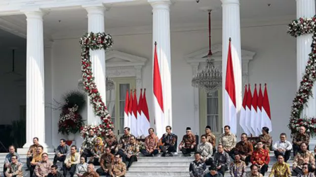 Trisakti For Jokowi Minta Presiden Evaluasi Kinerja Menteri - GenPI.co
