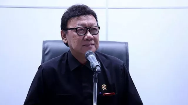 Tjahjo Kumolo Bawa Angin Segar, Honorer PNS Bisa Bernapas Lega - GenPI.co