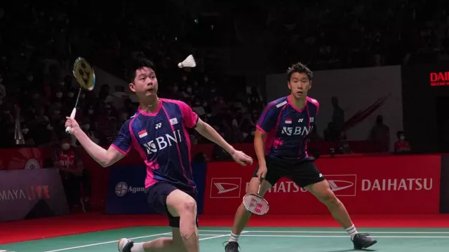 Jawara Kejuaraan Dunia Absen, Kevin/Marcus Bangkit di Japan Open 2022 - GenPI.co