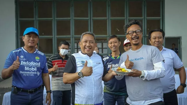 Persib dan Persebaya Satu Grup, Kota Bandung Siap Sambut Bonek - GenPI.co