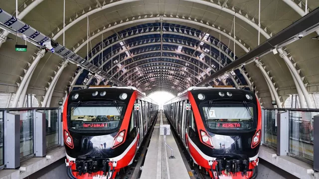 PT KAI Janji Selesaikan Sebaik Mungkin Proyek Kereta Cepat Jakarta Bandung - GenPI.co