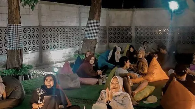 Yuk, Mampir ke Kafe Kebun Belakang, Hidden Gem di Jakarta Barat! - GenPI.co
