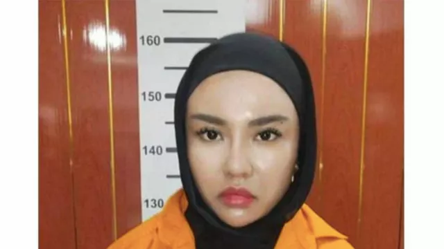 Medina Zein Jadi Tahanan, Denise Chariesta Ungkap Soal Karma - GenPI.co