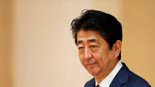 Profil Shinzo Abe, Mantan PM Jepang yang Ditembak Saat Pidato - GenPI.co