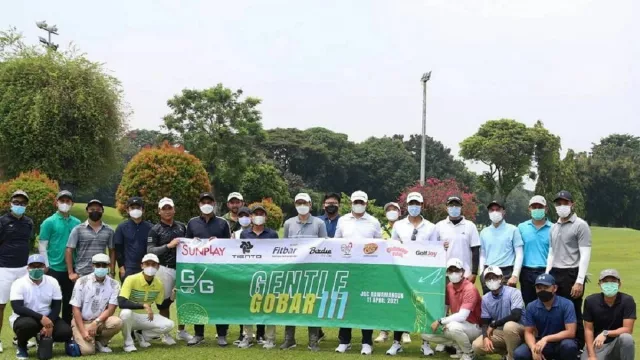 Main Golf Sambil Membangun Relasi - GenPI.co
