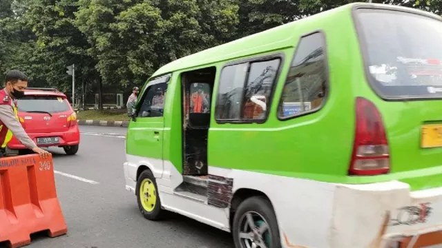 Jalan-Jalan Makin Mudah! 5 Angkot Listrik Segera Beroperasi di Kota Bogor - GenPI.co