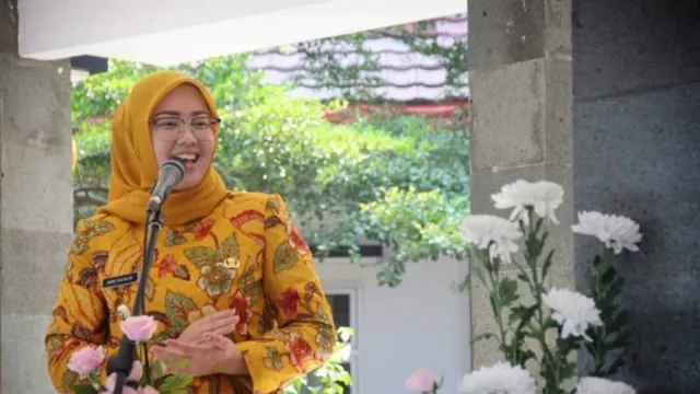 Sidang Cerai Bupati Purwakarta Anne dan Dedi Mulyadi Digelar 5 Oktober - GenPI.co