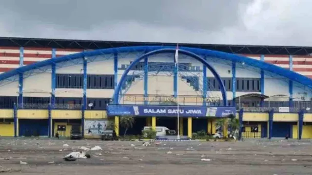 Kapolri Sebut 5 Pintu Stadion Kanjuruhan Tak Diawasi Penjaga - GenPI.co