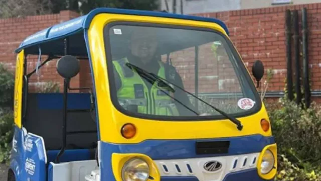 Bajaj Jadi Kendaraan Polisi Wales untuk Memerangi Kejahatan