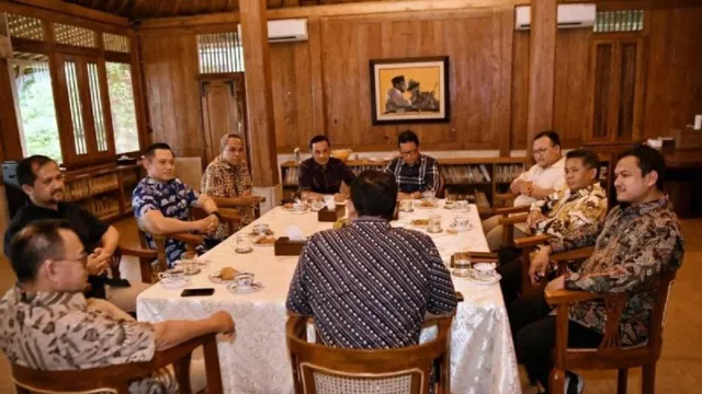 Anies Baswedan Pilih Cawapres Ahmad Heryawan atau AHY? - GenPI.co