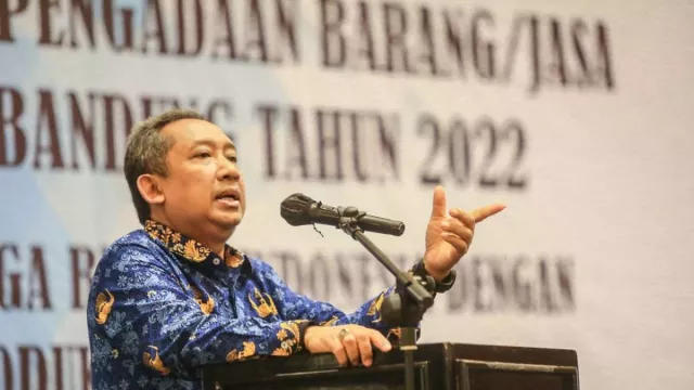Serikat Buruh Tuntut Kenaikan UMK, Wali Kota Bandung: Disepakati 9,65 Persen - GenPI.co
