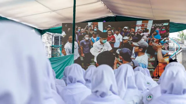 Ratusan Santri Bekasi Doa Minta Pemimpin yang Tepat untuk Pilpres 2024 - GenPI.co