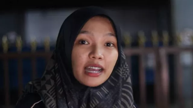 Kuliah Sambil Kerja, Maryam Jualan Pisang Cokelat, Sehari Rp 3 Juta - GenPI.co
