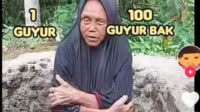 Viral Nenek Pingsan Setelah Live Mandi Lumpur di TikTok, Please Stop - GenPI.co