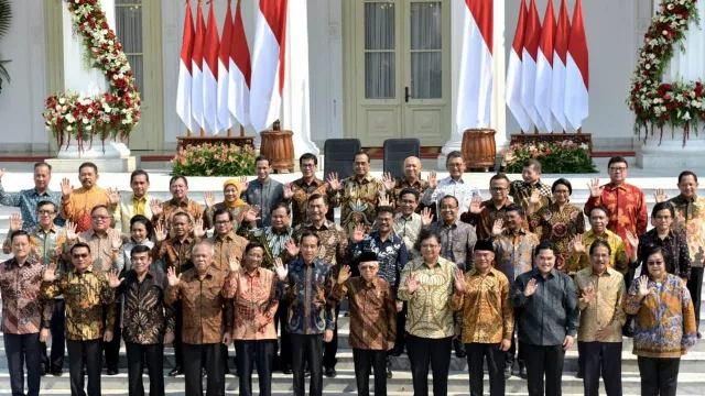 Duet Menteri Kabinet Indonesia Maju Didukung Pimpin PSSI - GenPI.co