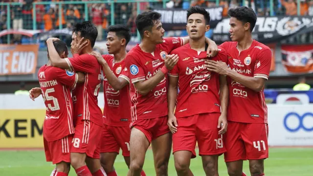 Liga 1: Laga Persija Jakarta vs Persib Bandung Ditunda, Ini Alasannya - GenPI.co