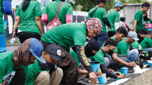 Bogor Nyaman dan Bersih, Kajol Dukung Ganjar Lakukan Manuver Berkelas - GenPI.co Bogor Nyaman dan Bersih, Kajol Dukung Ganjar Lakukan Manuver Berkelas - GenPI.co