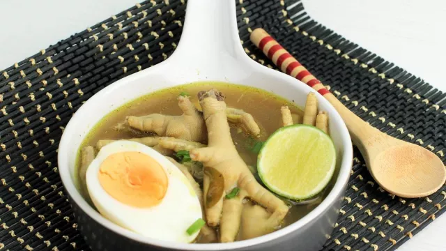 Manfaat Makan Ceker Ayam untuk Kesehatan, Bikin Kulit Awet Muda - GenPI.co Manfaat Makan Ceker Ayam untuk Kesehatan, Bikin Kulit Awet Muda - GenPI.co